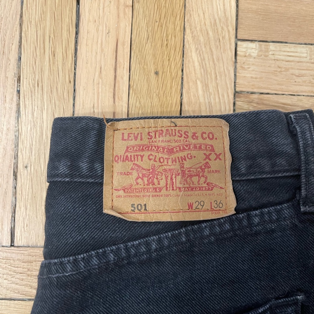 Vintage black Levi’s 501 - Picture 3 of 5